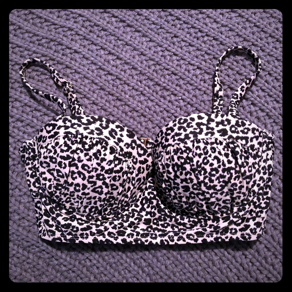 Leopard print push up bikini top